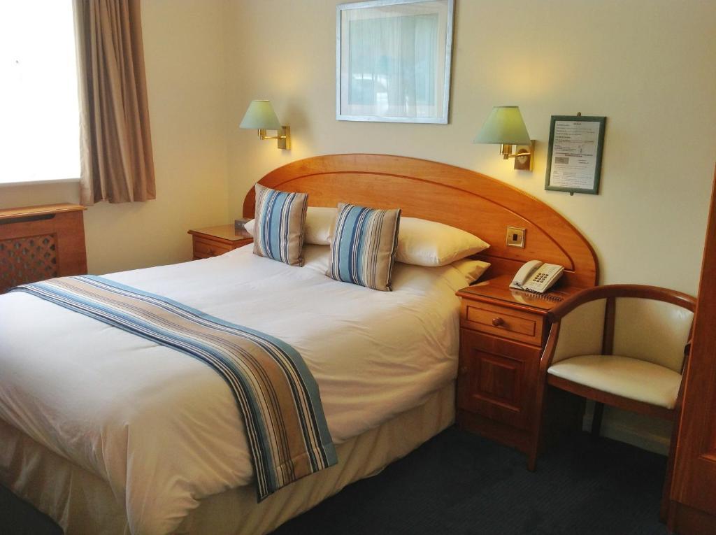 The Windmills Hotel St Brelade Room photo
